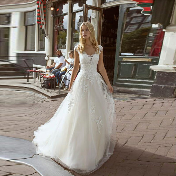White Appliques Wedding Dresses A-Line Tulle Gown Custom Made Bridal Gowns