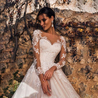 Luxury A Line Wedding Dresses V neck Lace Appliques Illusion Long Sleeves Wedding Dress Bridal Gowns Plus Size vestido de noiva